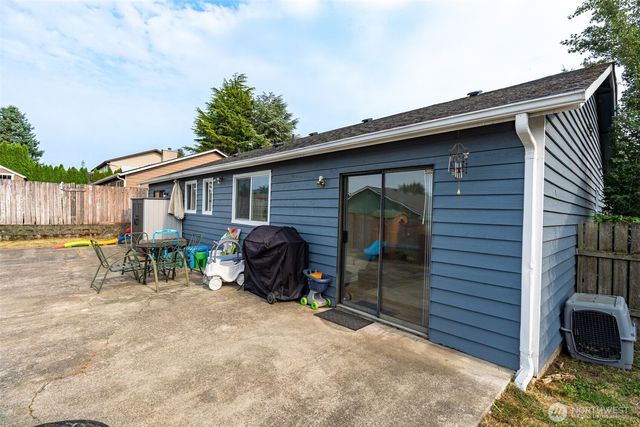 5011 38th Street NE, Tacoma, WA 98422