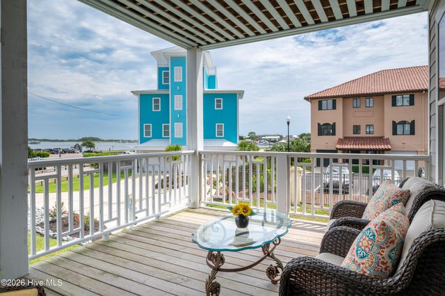 200 Annie Drive, Carolina Beach, NC 28428