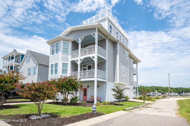200 Annie Drive, Carolina Beach, NC 28428
