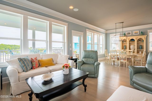 200 Annie Drive, Carolina Beach, NC 28428