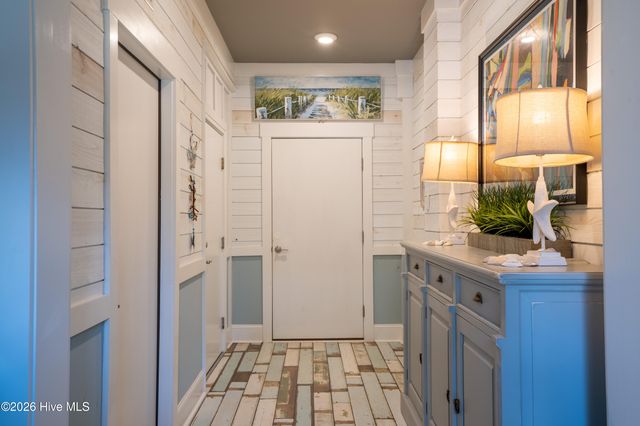 200 Annie Drive, Carolina Beach, NC 28428