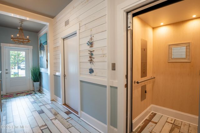 200 Annie Drive, Carolina Beach, NC 28428