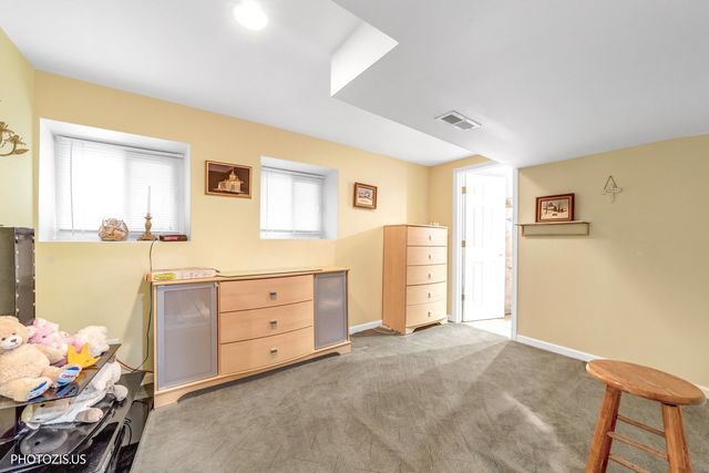2523 W Iowa Street, Chicago, IL 60622