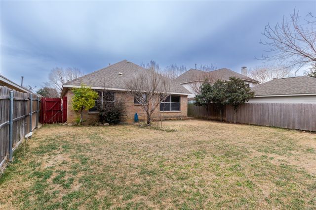 8504 Rock Creek Drive, Fort Worth, TX 76123