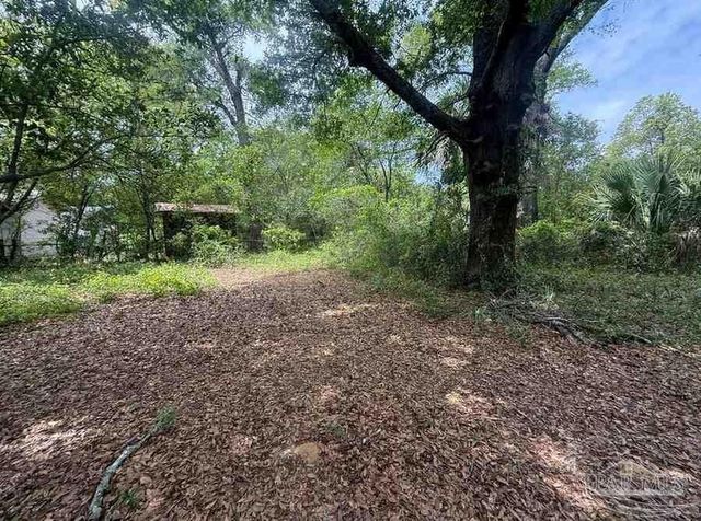 2911 N 9th Ave, Pensacola, FL 32503