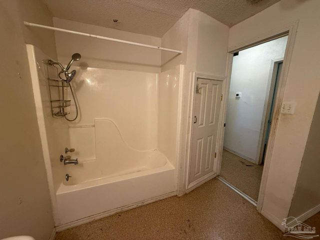 2911 N 9th Ave, Pensacola, FL 32503