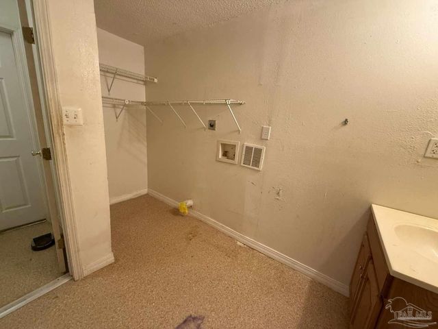 2911 N 9th Ave, Pensacola, FL 32503