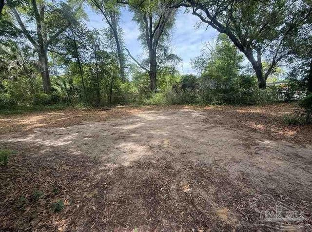 2911 N 9th Ave, Pensacola, FL 32503