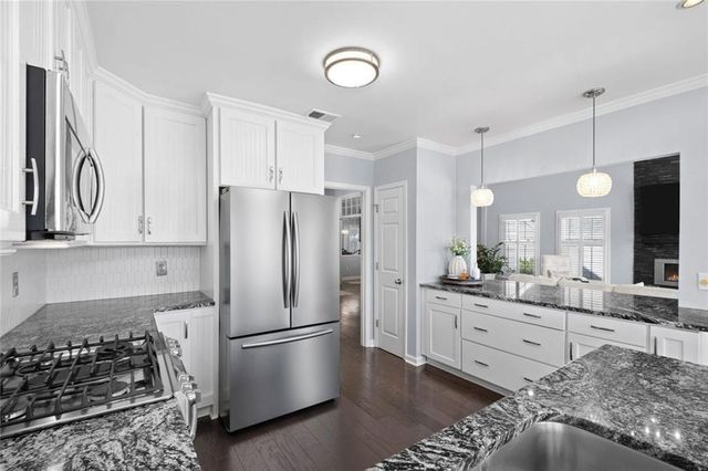 6430 Spinnaker Lane, Alpharetta, GA 30005