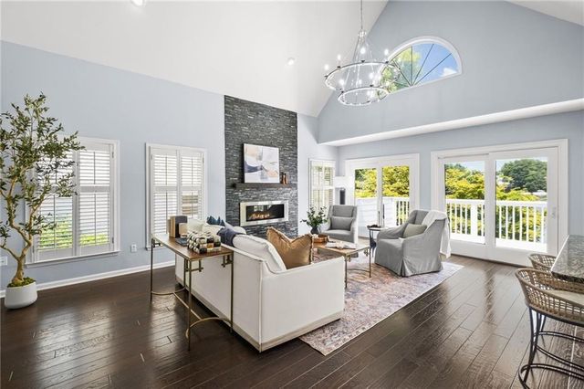 6430 Spinnaker Lane, Alpharetta, GA 30005