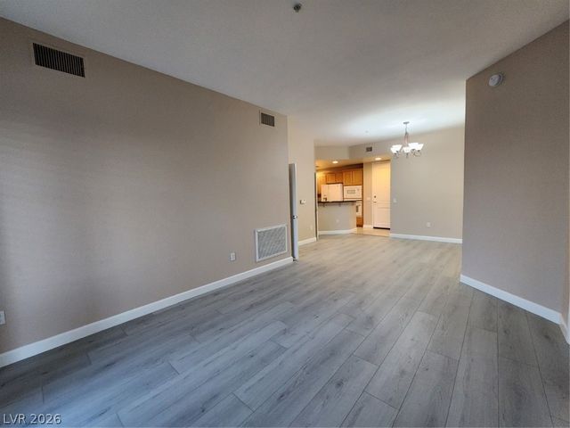 23 Agate Avenue 306, Las Vegas, NV 89123