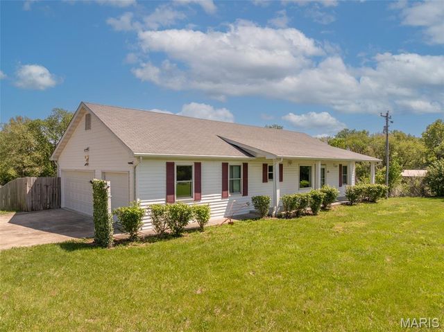 102 Apple Grove Road, Foley, MO 63347