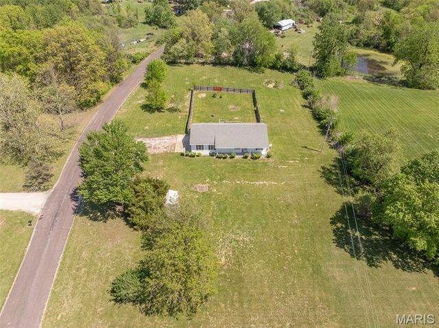 102 Apple Grove Road, Foley, MO 63347