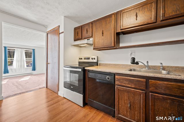 949 Pleasant Valley Road 7-4, South Windsor, CT 06074