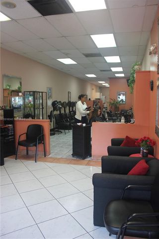6647 Taft St, Hollywood, FL 33024