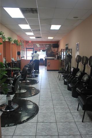 6647 Taft St, Hollywood, FL 33024