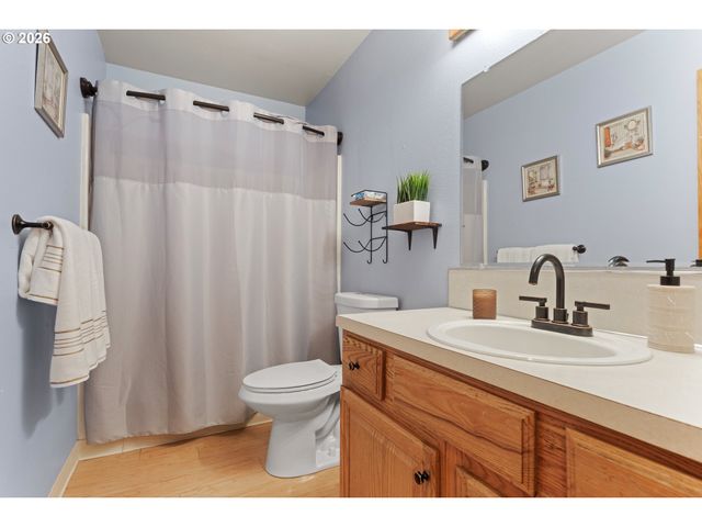 1327 G St, Washougal, WA 98671