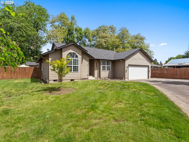 1327 G St, Washougal, WA 98671