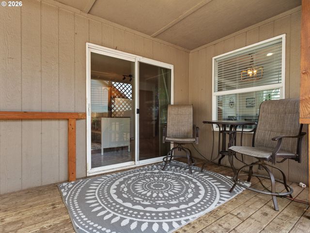 1327 G St, Washougal, WA 98671