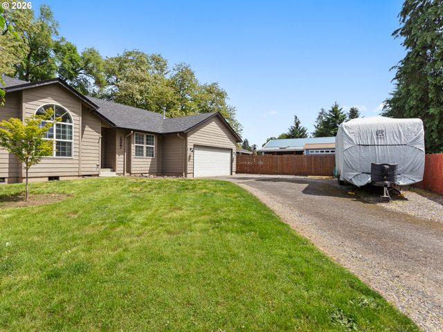 1327 G St, Washougal, WA 98671