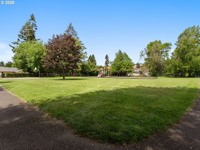 1327 G St, Washougal, WA 98671
