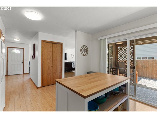 1327 G St, Washougal, WA 98671