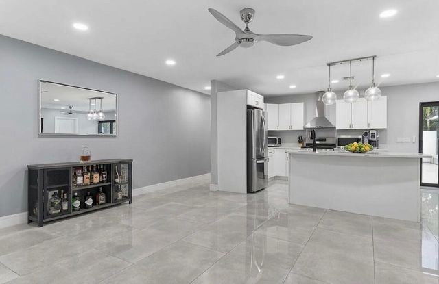405 CHAPEL HILL Boulevard, Boynton Beach, FL 33435