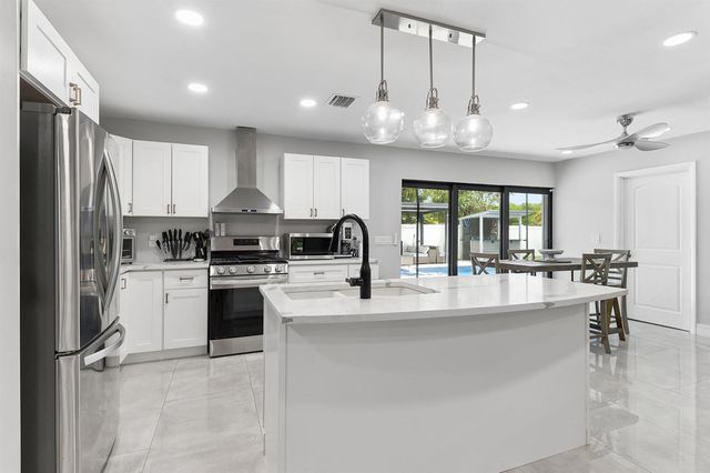 405 CHAPEL HILL Boulevard, Boynton Beach, FL 33435