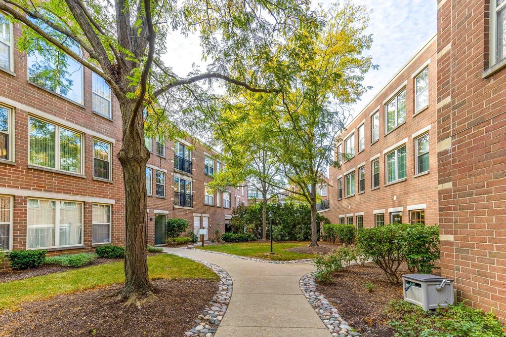 1625 Glenview Road 306, Glenview, IL 60025 — exterior
