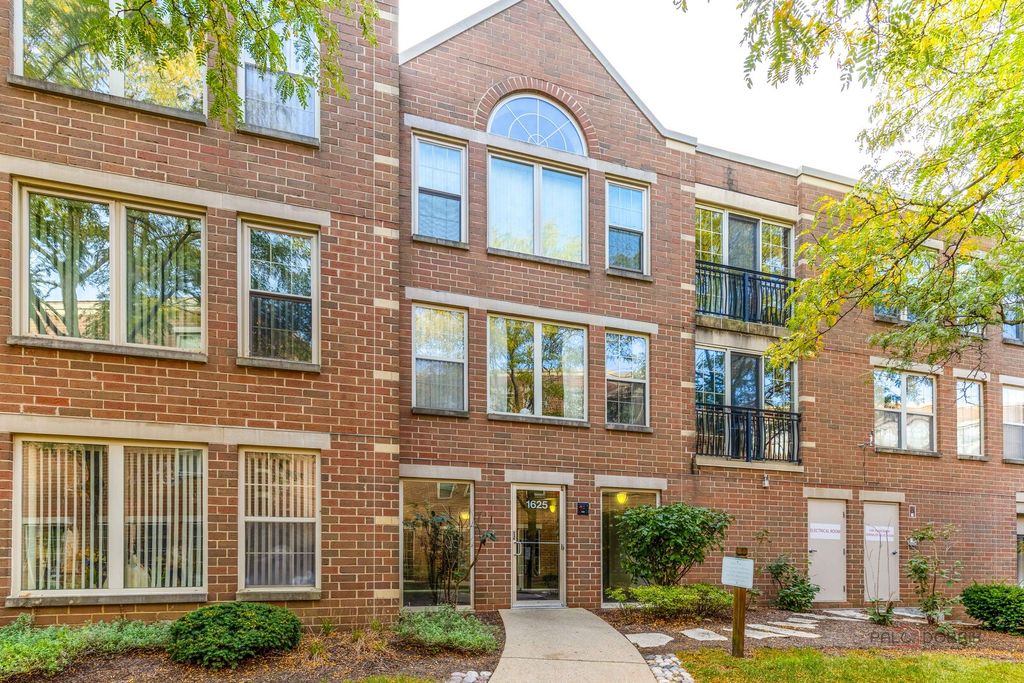 1625 Glenview Road 306, Glenview, IL 60025 — photo 2