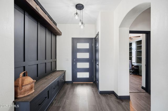 19623 W MEADOWBROOK Avenue, Litchfield Park, AZ 85340