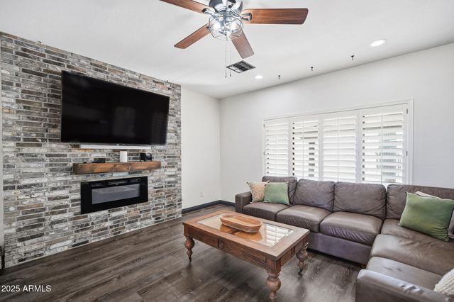 19623 W MEADOWBROOK Avenue, Litchfield Park, AZ 85340