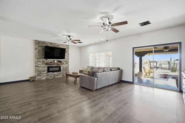 19623 W MEADOWBROOK Avenue, Litchfield Park, AZ 85340