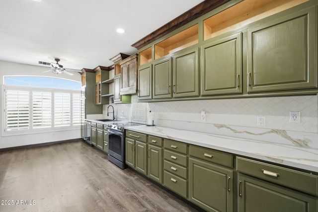 19623 W MEADOWBROOK Avenue, Litchfield Park, AZ 85340