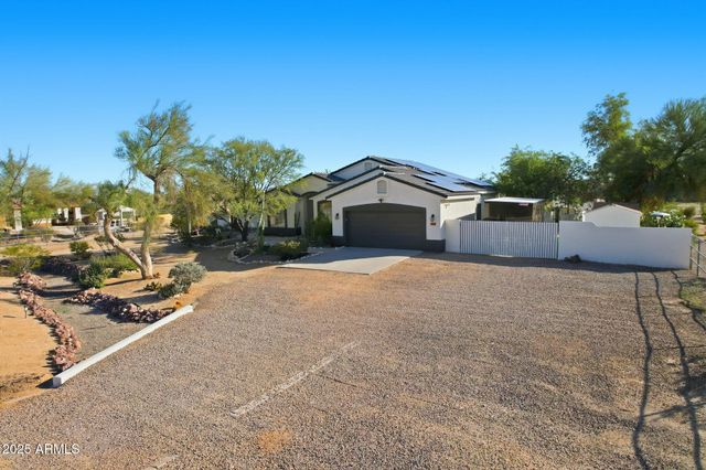 19623 W MEADOWBROOK Avenue, Litchfield Park, AZ 85340