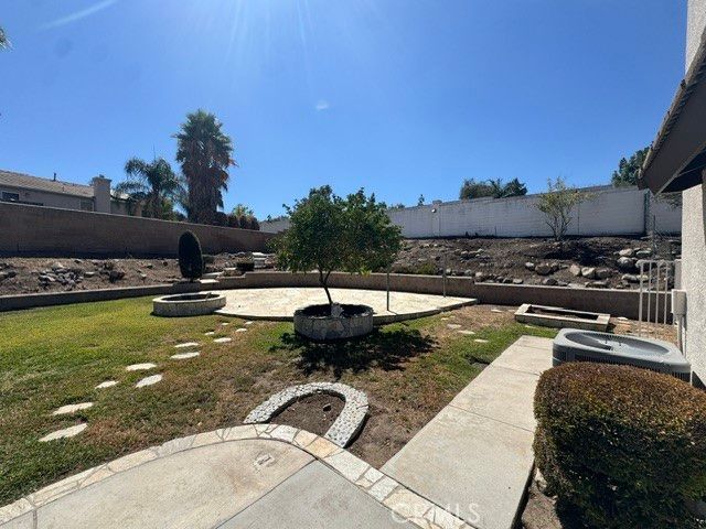 805 Alpine Court, Lake Elsinore, CA 92530