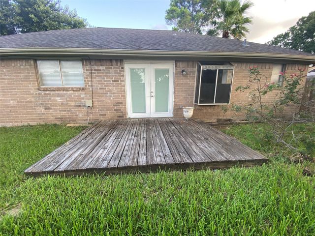 3003 Briar Drive, Pasadena, TX 77503