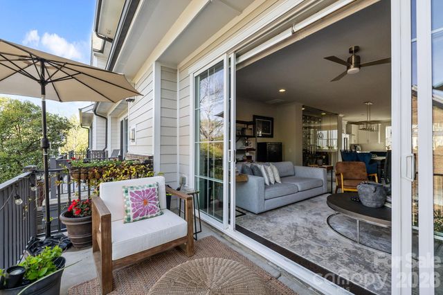 1241 Cotswold Place, Charlotte, NC 28211