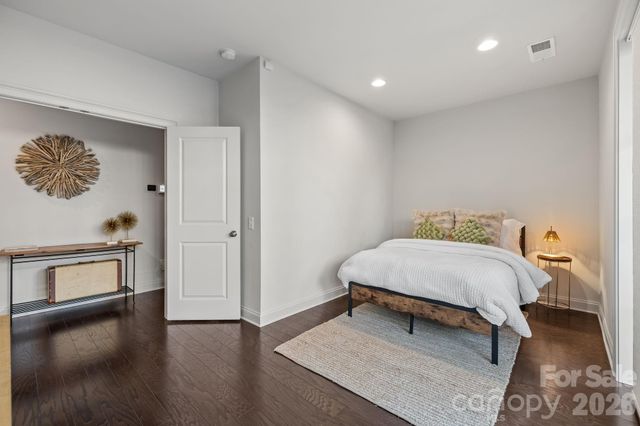 1241 Cotswold Place, Charlotte, NC 28211