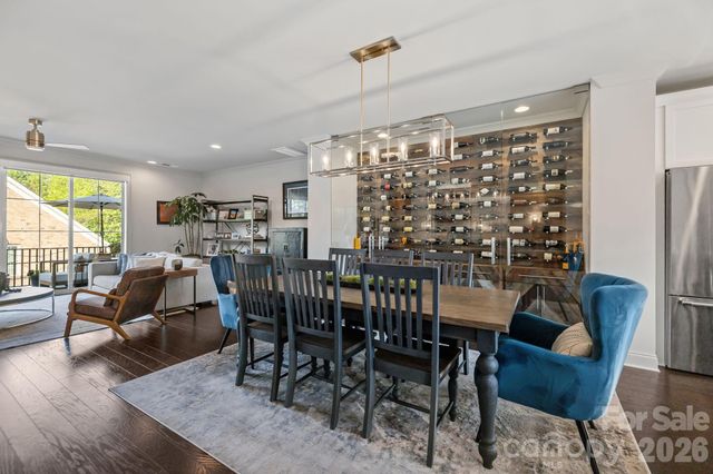 1241 Cotswold Place, Charlotte, NC 28211