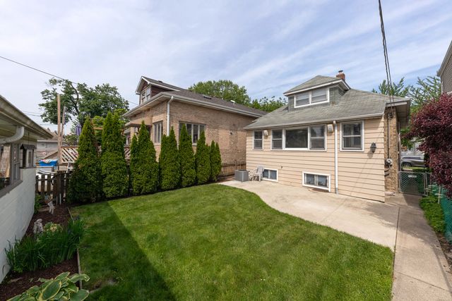 6325 W HUNTINGTON Street, Chicago, IL 60646
