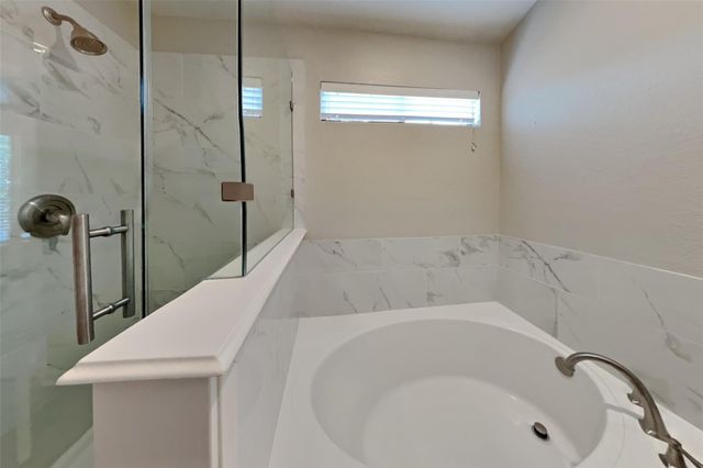 738 Levi Bend, Magnolia, TX 77354