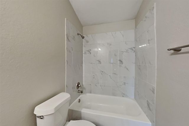 738 Levi Bend, Magnolia, TX 77354