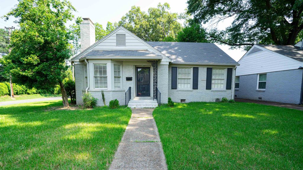380 HOLMES CIR, Memphis, TN 38111