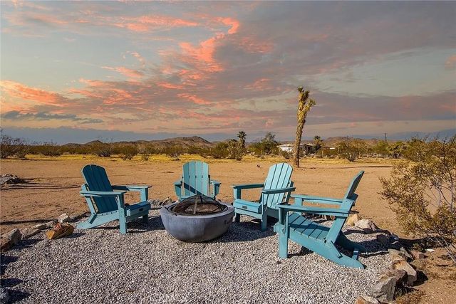 1856 Cambria, Landers, CA 92285