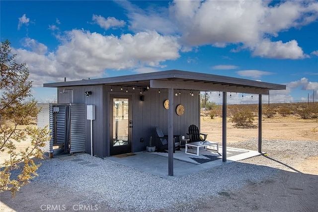 1856 Cambria, Landers, CA 92285