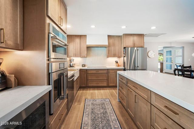4916 E SURREY Avenue, Scottsdale, AZ 85254