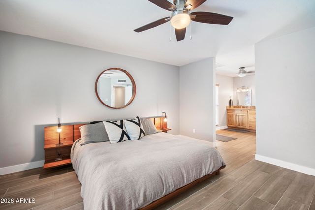 4916 E SURREY Avenue, Scottsdale, AZ 85254