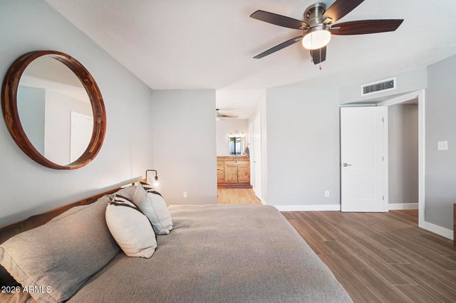 4916 E SURREY Avenue, Scottsdale, AZ 85254