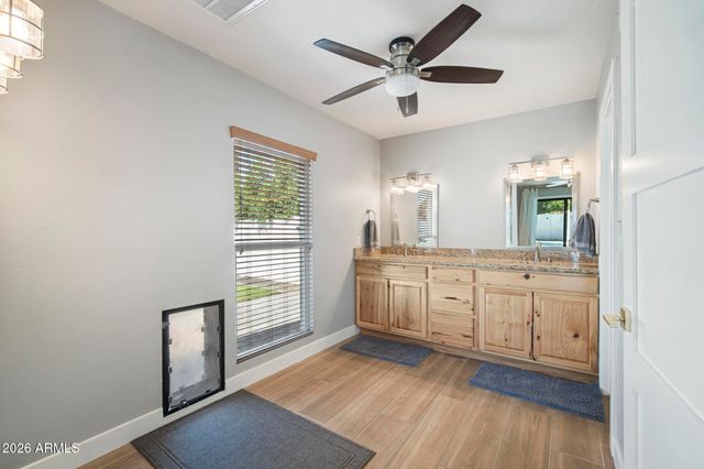 4916 E SURREY Avenue, Scottsdale, AZ 85254